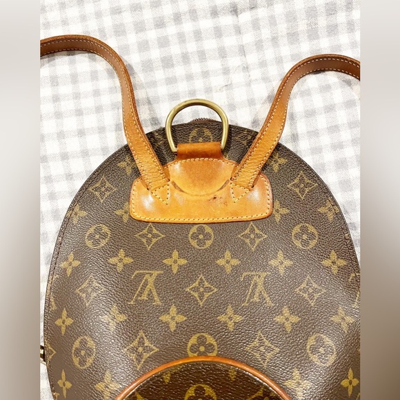 Louis Vuitton Ellipse Backpack - Picture 2 of 4